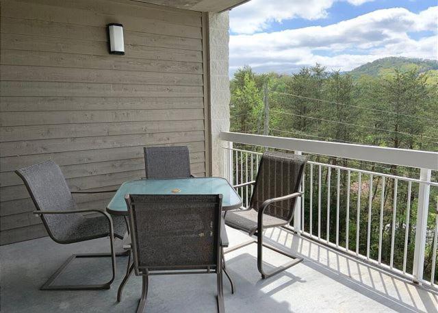 Tennessee Retreat Whispering Pines 631 Apartment Pigeon Forge Bagian luar foto