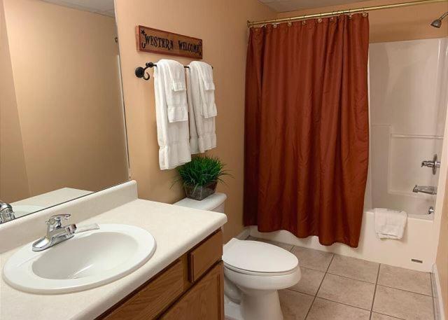 Tennessee Retreat Whispering Pines 631 Apartment Pigeon Forge Bagian luar foto